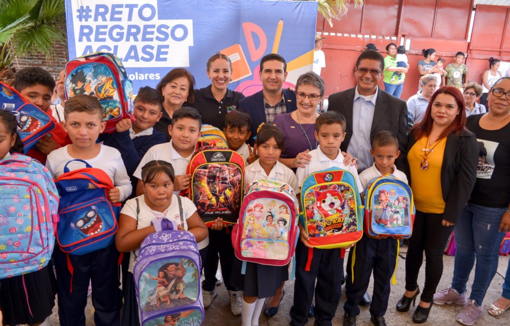 Guanajuatenses Cumplen el Reto y Juntan más de 104 Mil piezas de Útiles Escolares.