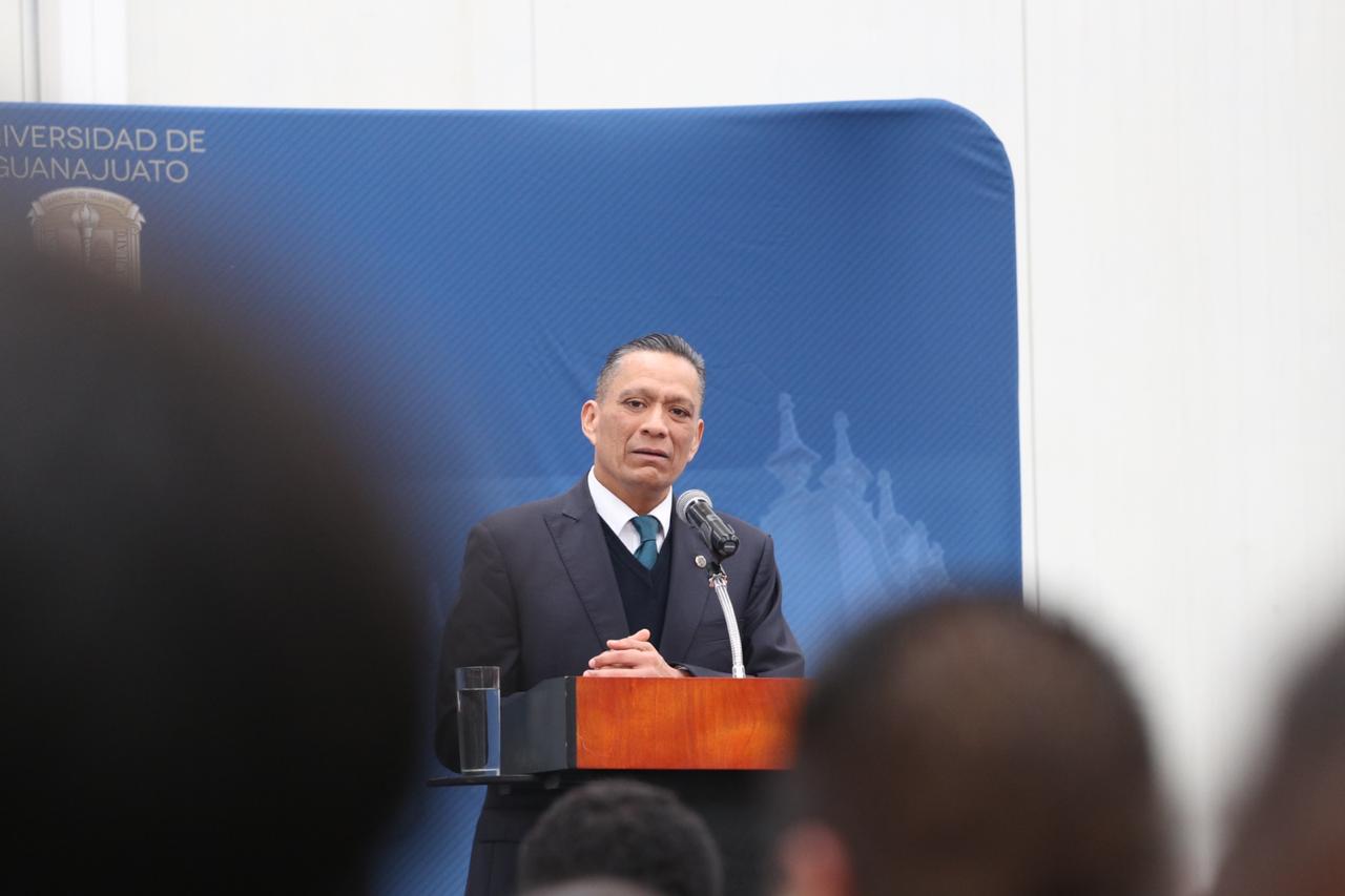 Rector General de la Universidad de Guanajuato, Dr. Luis Felipe Guerrero Agripino.